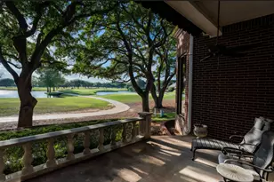 211 Laurel Springs Ct, Sugar Land, TX 77478 - Photo 9