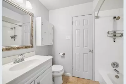 11 Cedar Chase Place, The Woodlands, TX 77381 - Photo 3