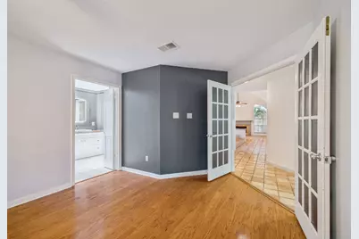 11 Cedar Chase Place, The Woodlands, TX 77381 - Photo 7