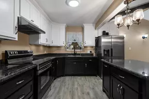2420 Lisa Ann Ave, Harlingen, TX 78550 - Photo 3