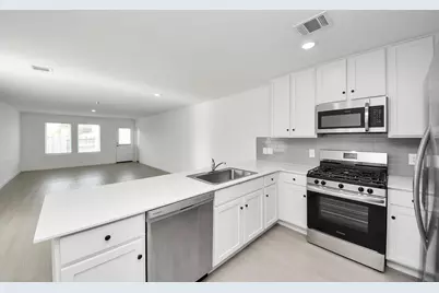 248 Hazy Pines Lane, Willis, TX 77378 - Photo 5