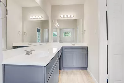 1045 Marcolin Street #B, Houston, TX 77088 - Photo 9