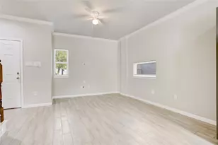 1045 Marcolin St, Houston, TX 77088 - Photo 5