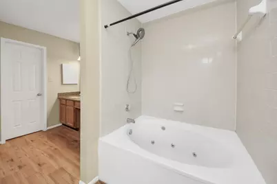 714 Country Place Drive #D, Houston, TX 77079 - Photo 21