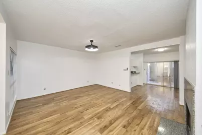 714 Country Place Drive #D, Houston, TX 77079 - Photo 5