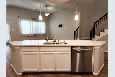10714 Cliffs View Dr Drive, Rosharon, TX 77583 - Photo 11
