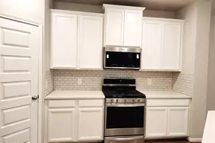10714 Cliffs View Dr Dr, Rosharon, TX 77583 - Photo 5