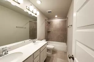 10714 Cliffs View Dr Dr, Rosharon, TX 77583 - Photo 27