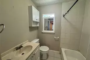 814 Globe St, Houston, TX 77034 - Photo 9