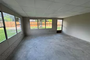 814 Globe St, Houston, TX 77034 - Photo 13