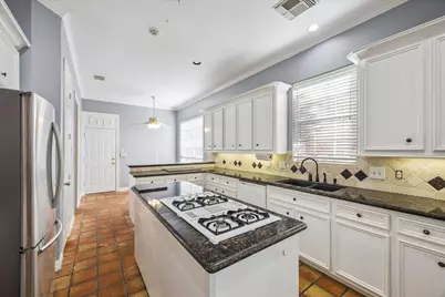 2410 Briar Ridge Drive, Houston, TX 77057 - Photo 5