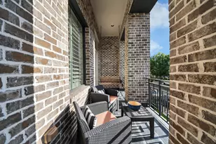 1406 Lake Pointe Pkwy, Sugar Land, TX 77478 - Photo 9