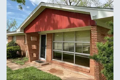 210 Southern Oaks Drive, Lake Jackson, TX 77566 - Photo 3