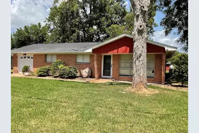 210 Southern Oaks Drive, Lake Jackson, TX 77566 - Photo 1