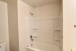 1045 Texas Timbers Dr, Katy, TX 77493 - Photo 9