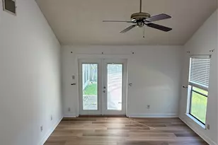 3211 Mesquite Dr, Sugar Land, TX 77479 - Photo 9