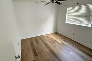 3211 Mesquite Dr, Sugar Land, TX 77479 - Photo 3