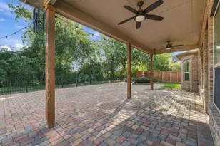 2936 Hawkins Creek Ln, League City, TX 77573 - Photo 23