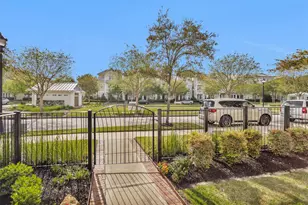 6 Rafters Row, The Woodlands, TX 77380 - Photo 3