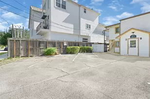 1603 Welch St, Houston, TX 77006 - Photo 5