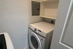 3602 Ocee St, Houston, TX 77063 - Photo 9