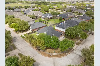 2018 Knoll Oak Lane, Richmond, TX 77469 - Photo 5