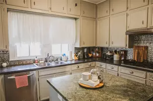 10753 Track Rd E, Cat Spring, TX 78933 - Photo 13