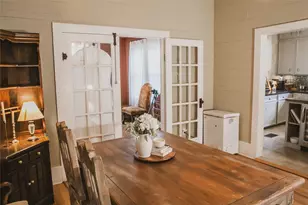 10753 Track Rd E, Cat Spring, TX 78933 - Photo 11