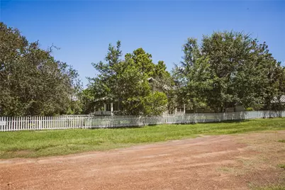 10753 Track Rd E, Cat Spring, TX 78933 - Photo 39