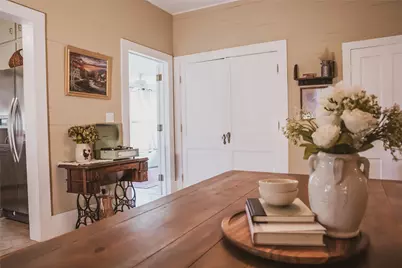 10753 Track Rd E, Cat Spring, TX 78933 - Photo 17