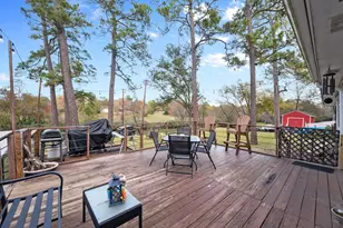 203 N Bayou Bend Dr, Baytown, TX 77521 - Photo 3