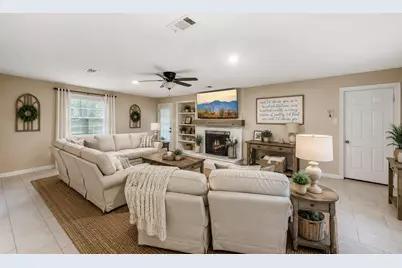 203 N Bayou Bend Drive, Baytown, TX 77521 - Photo 13