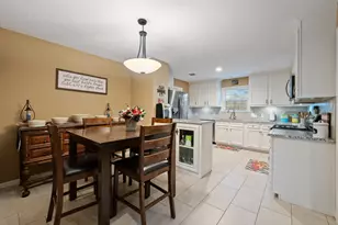 203 N Bayou Bend Dr, Baytown, TX 77521 - Photo 11