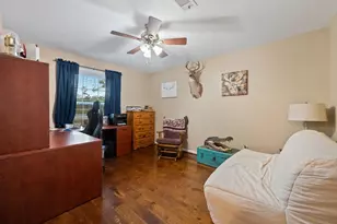 203 N Bayou Bend Dr, Baytown, TX 77521 - Photo 25