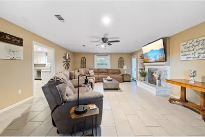 203 N Bayou Bend Drive, Baytown, TX 77521 - Photo 11