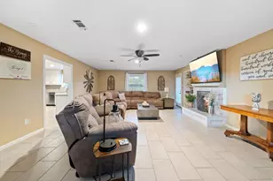 203 N Bayou Bend Dr, Baytown, TX 77521 - Photo 11