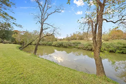 203 N Bayou Bend Drive, Baytown, TX 77521 - Photo 3