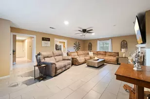 203 N Bayou Bend Dr, Baytown, TX 77521 - Photo 19