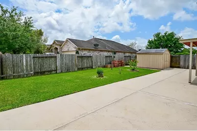 1030 Riverwood Drive, Dickinson, TX 77539 - Photo 49