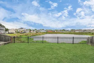 1110 Bending Trl Dr, Tomball, TX 77375 - Photo 33