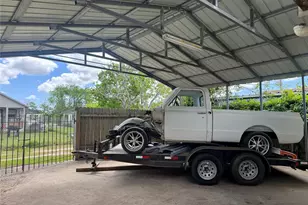 619 N Avenue C, Freeport, TX 77541 - Photo 15