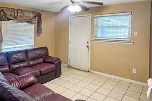 619 N Avenue C, Freeport, TX 77541 - Photo 7