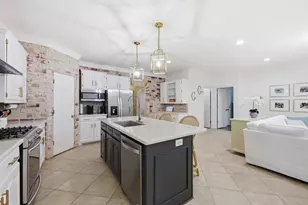 1801 Lindsay Ln, Port Neches, TX 77651 - Photo 13