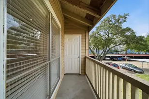 10211 Sugar Branch Dr, Houston, TX 77036 - Photo 13