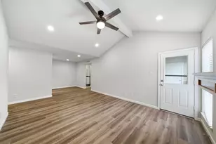 10211 Sugar Branch Dr, Houston, TX 77036 - Photo 5