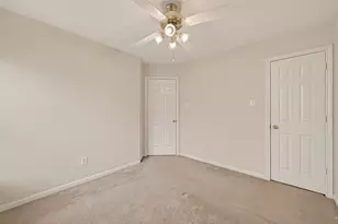 1111 Summer Brook, Sugar Land, TX 77479 - Photo 31