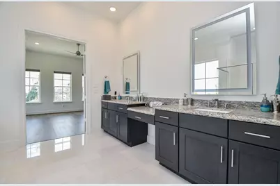 703 Bringhurst Street, Houston, TX 77020 - Photo 17