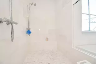 703 Bringhurst St, Houston, TX 77020 - Photo 19