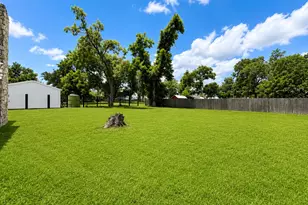 122 N Holland St, Bellville, TX 77418 - Photo 21