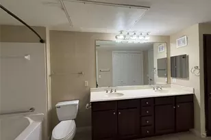 7575 Kirby Dr, Houston, TX 77030 - Photo 15